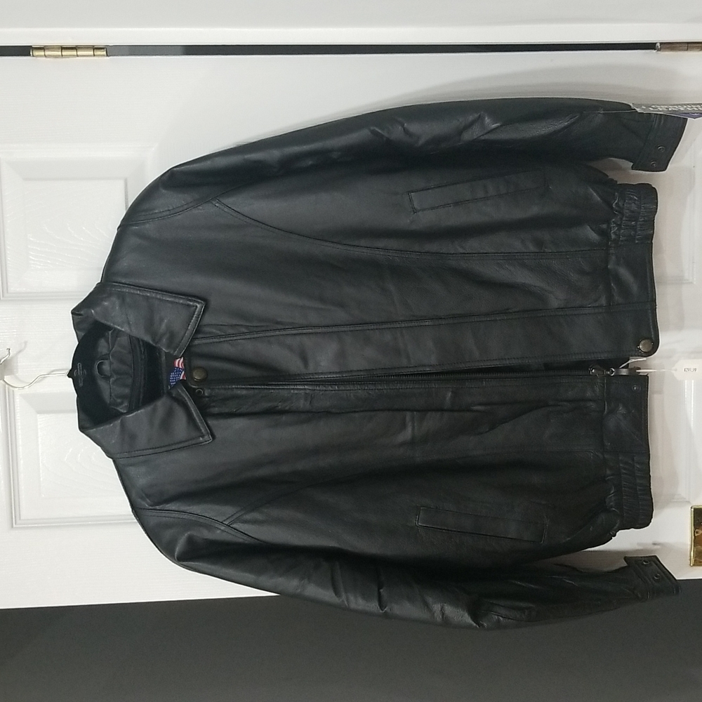 VINTAGE Leather USA Genuine Leather Black Bomber Jacket